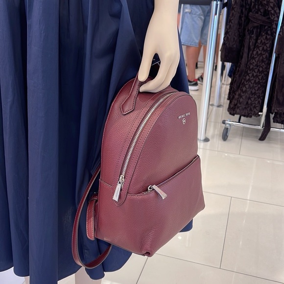 Michael Kors Women's Valerie Medium Pebbled Leather Backpack Merlot 
NWT - Picture 11 of 16